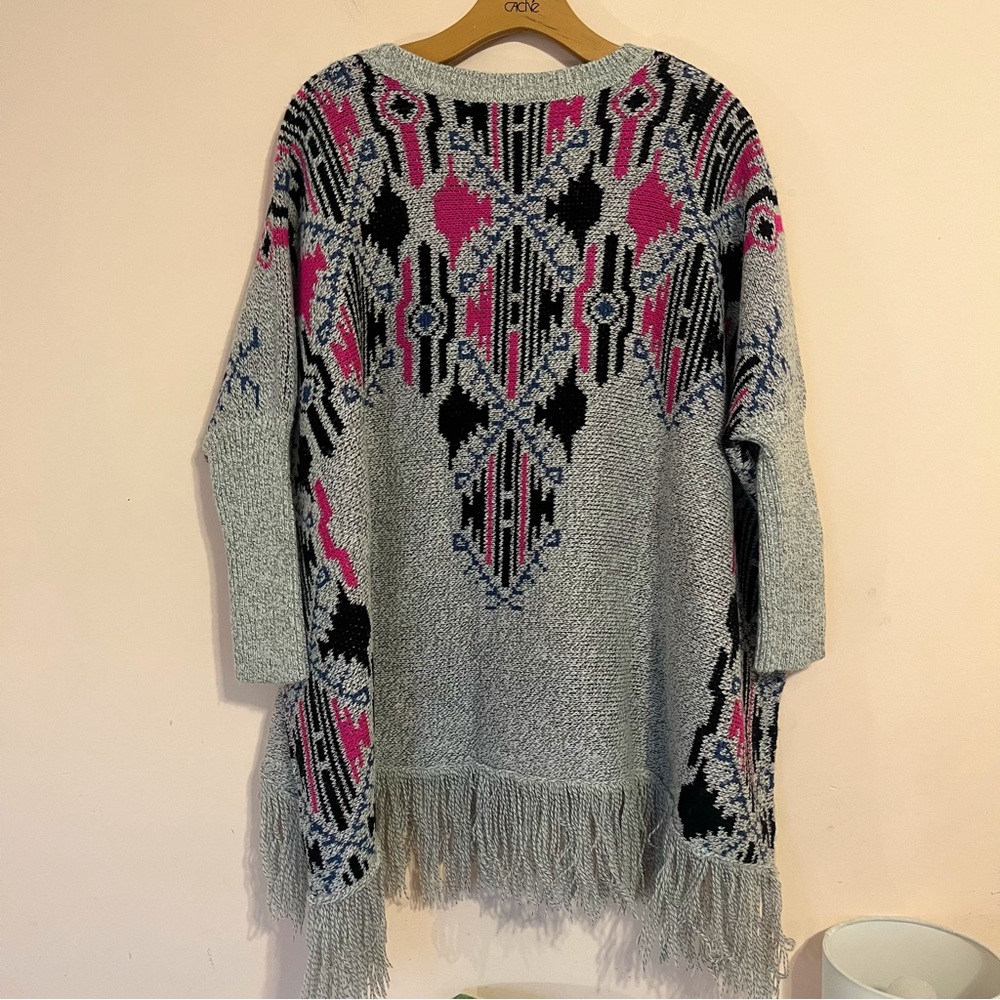 NWT Aztec Fringe Sweater - Picture 5 of 7